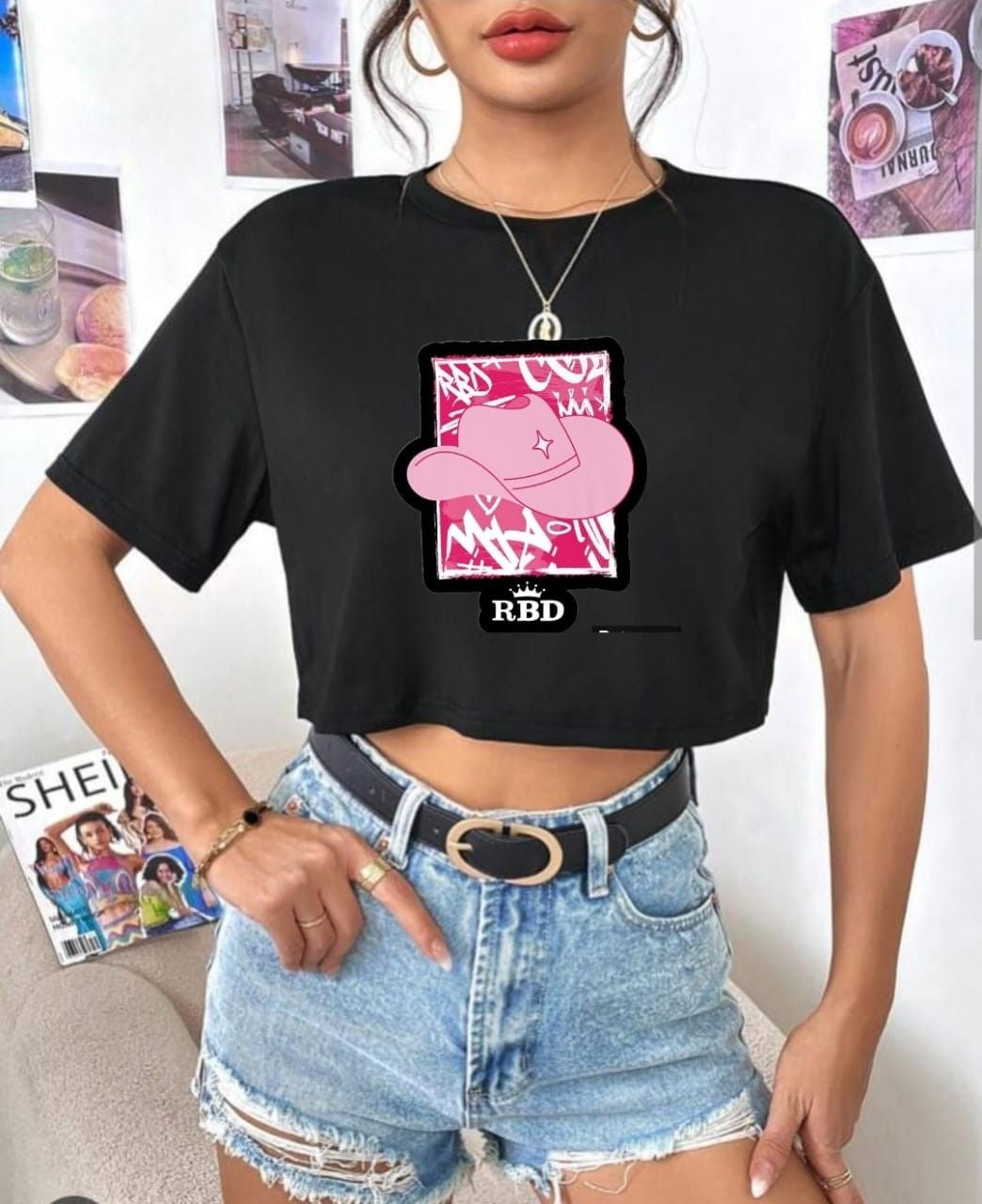 CAMISETA CORTA MUJER -
RBD