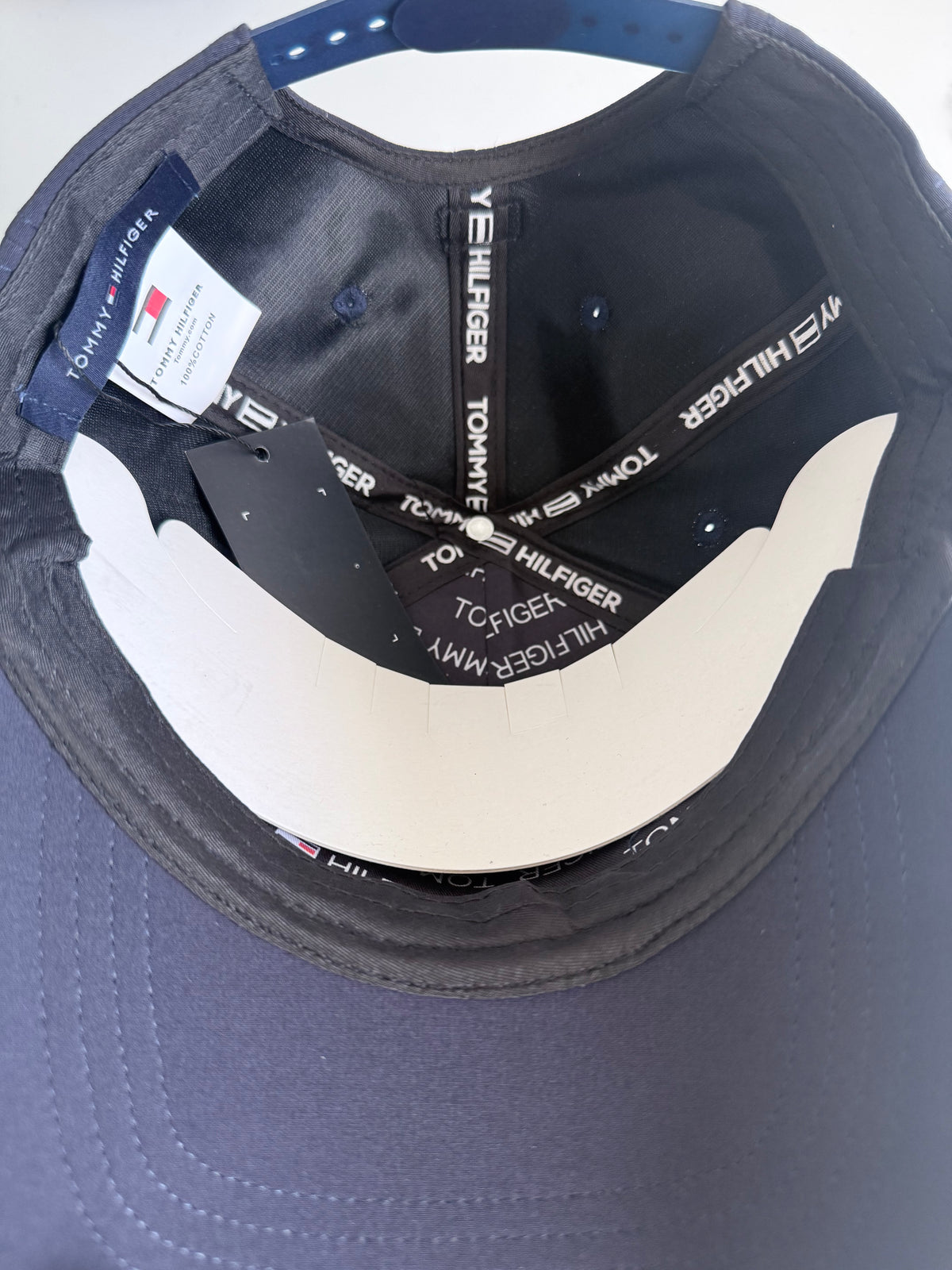 Gorra Tommy Hilfiger Logo - Structured Poliéster Estampado Alto Relieve Ajustable