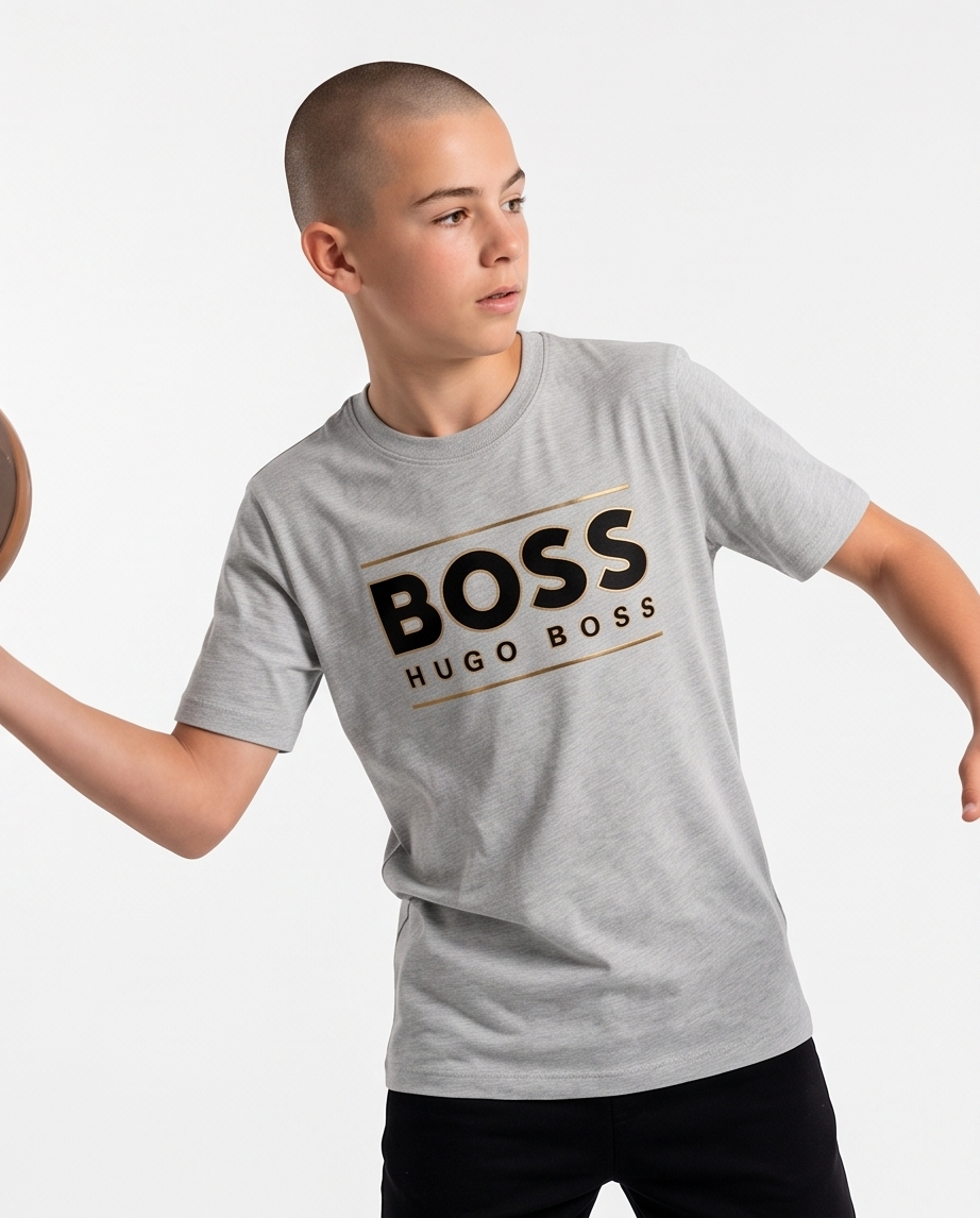 Camiseta Hugo Boss Oversize Niños Verde Seco - Vista acción