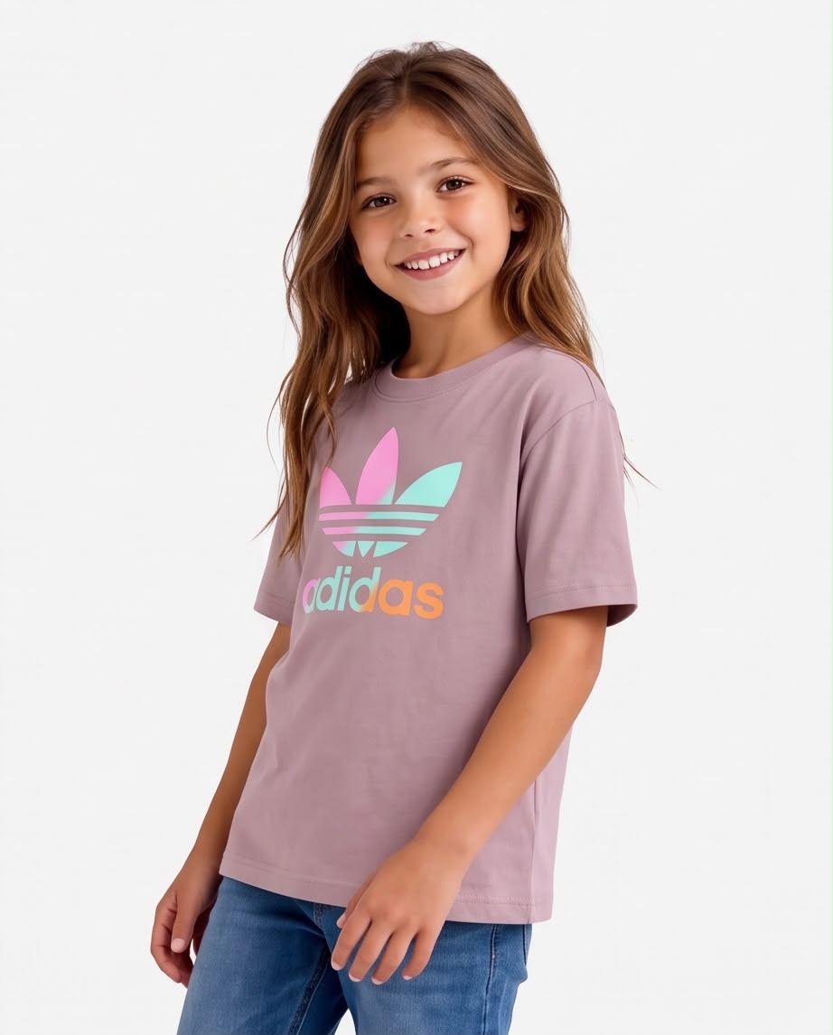 Detalle de trébol adidas de colores pastel