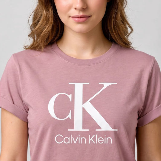 Camiseta rosa viejo Calvin Klein cK blanco, vista frontal