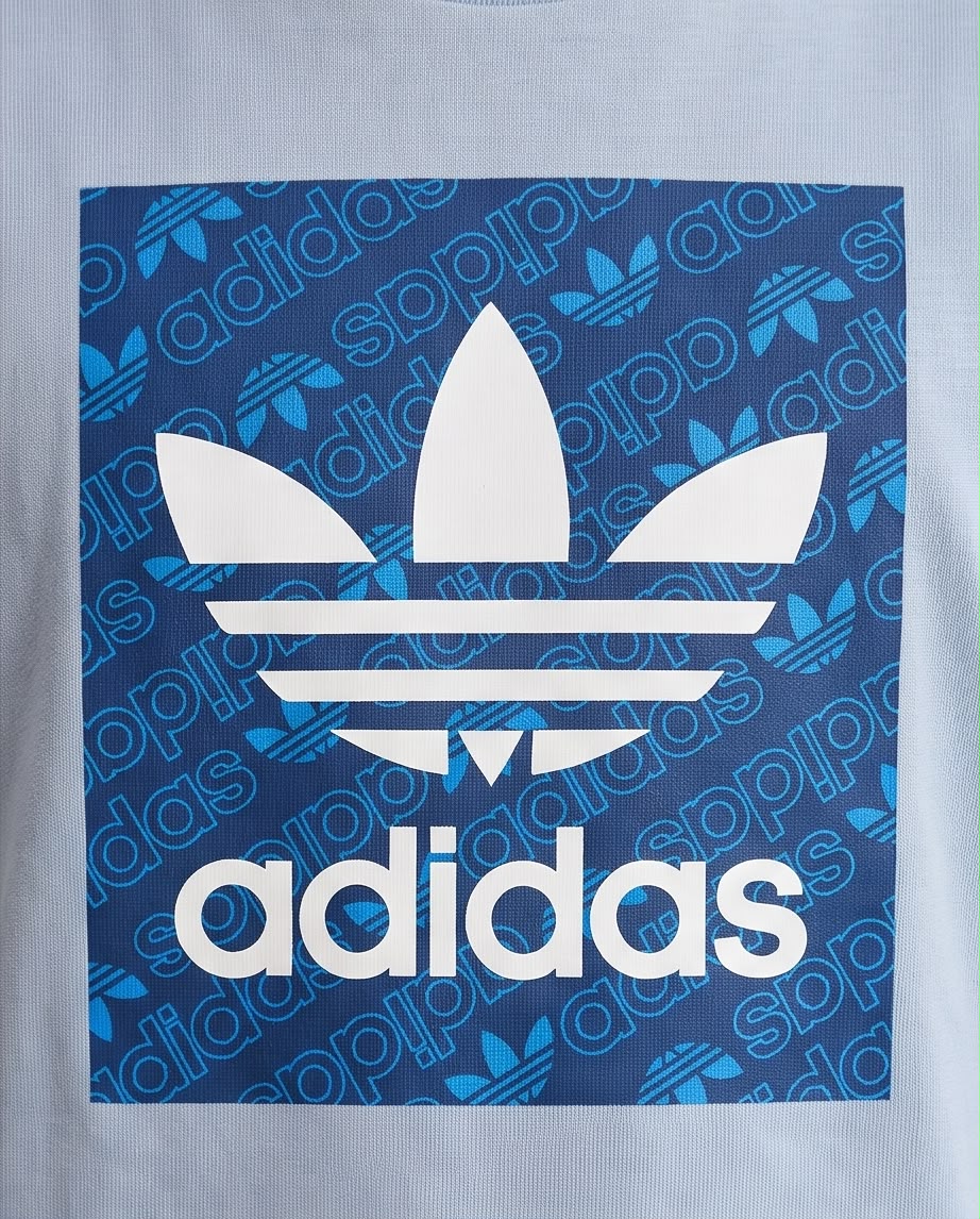 Camiseta Niño adidas Trébol Blanco Recuadro Azul Monograma Azul Cielo Semi Oversize