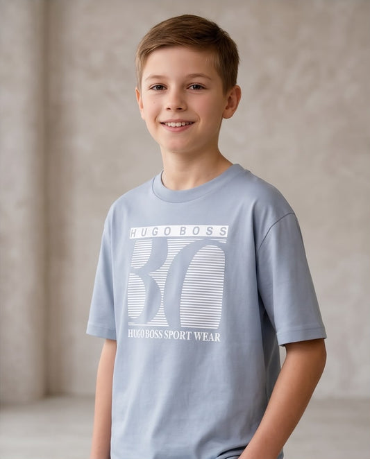 Camiseta Niño HUGO BOSS Sport Wear Líneas Blancas Azul Cielo Semi Oversize