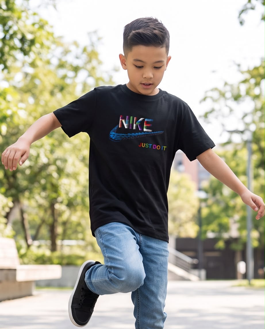 Camiseta Nike Just Do It Glitch Multicolor Negra - Niños Oversize