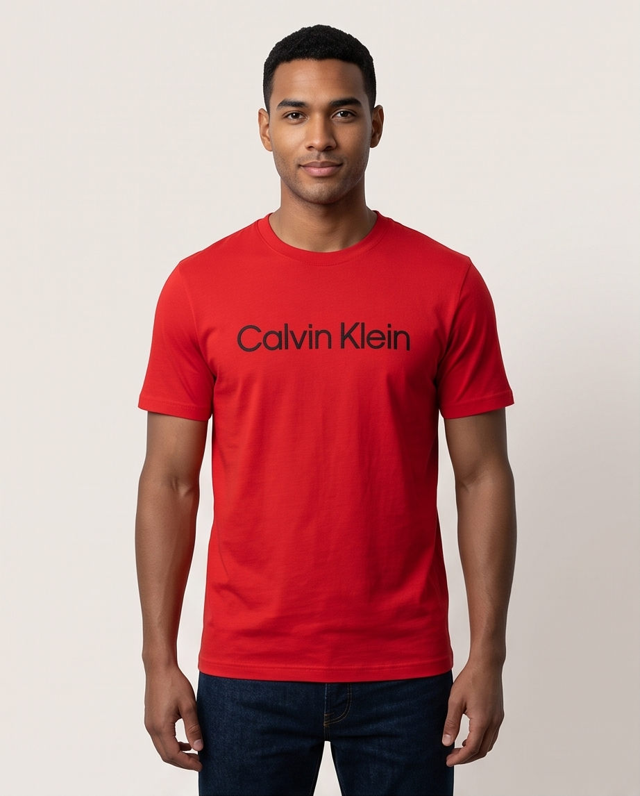 Camiseta Roja Calvin Klein Logo Negro – Regular Fit Hombre