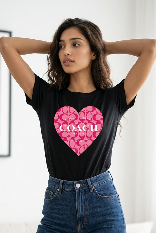 Camiseta Coach Corazón Monograma Rosa Negra Mujer - Manga Corta Tela Fría