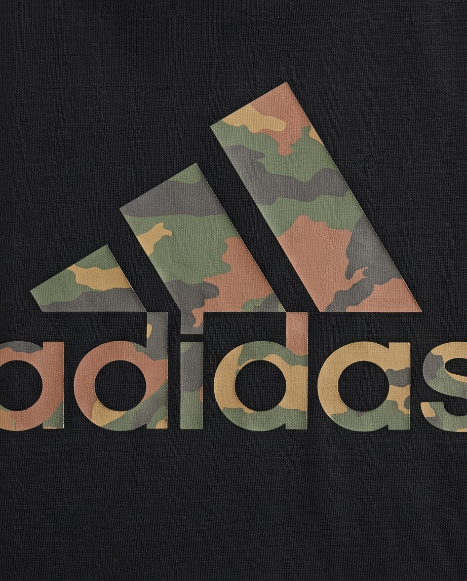 Camiseta Adidas Logo Camuflado Dorado Negra - Niños Oversize