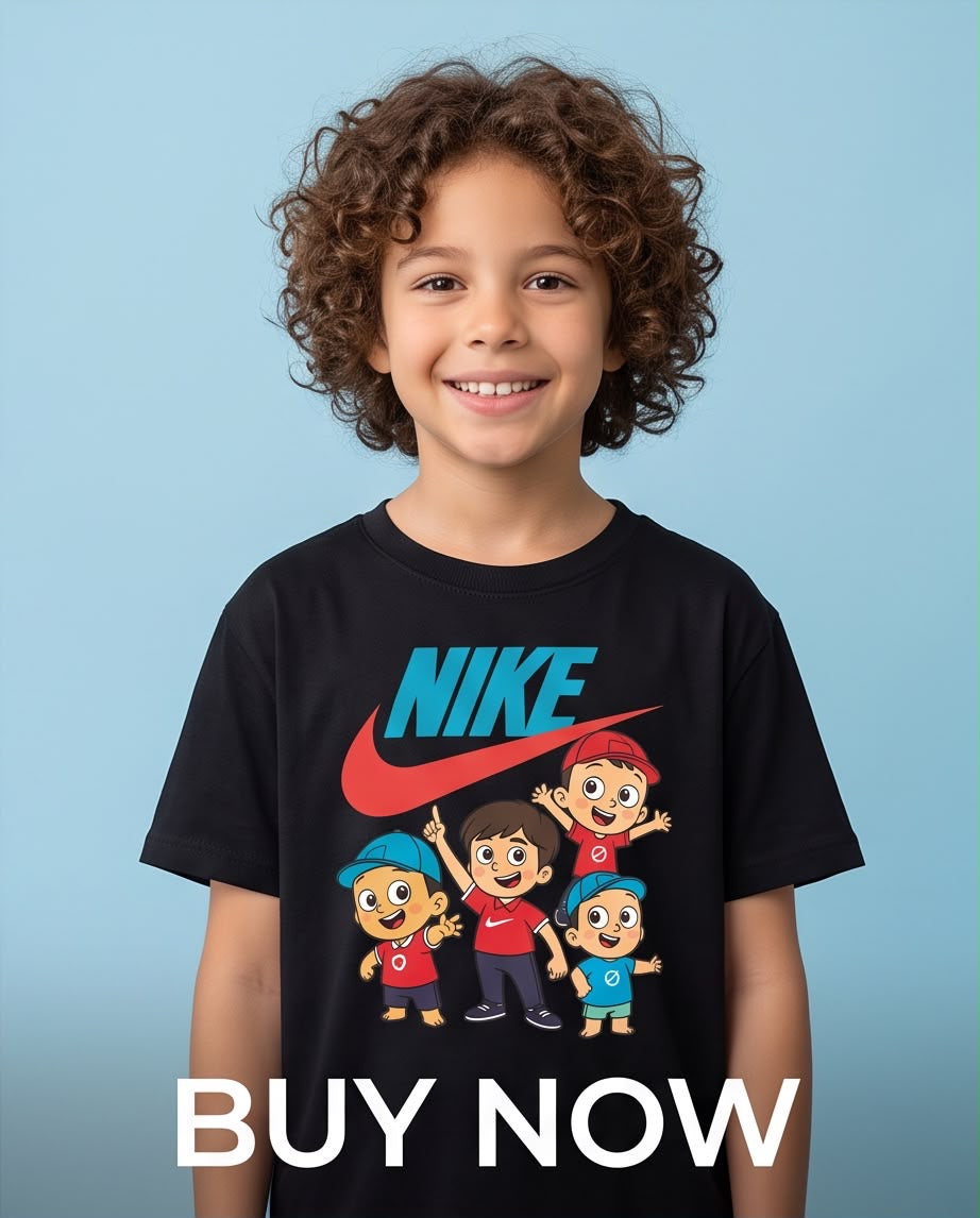 Camiseta Nike Swoosh Personajes Animados Negra Niño - Niños Oversize