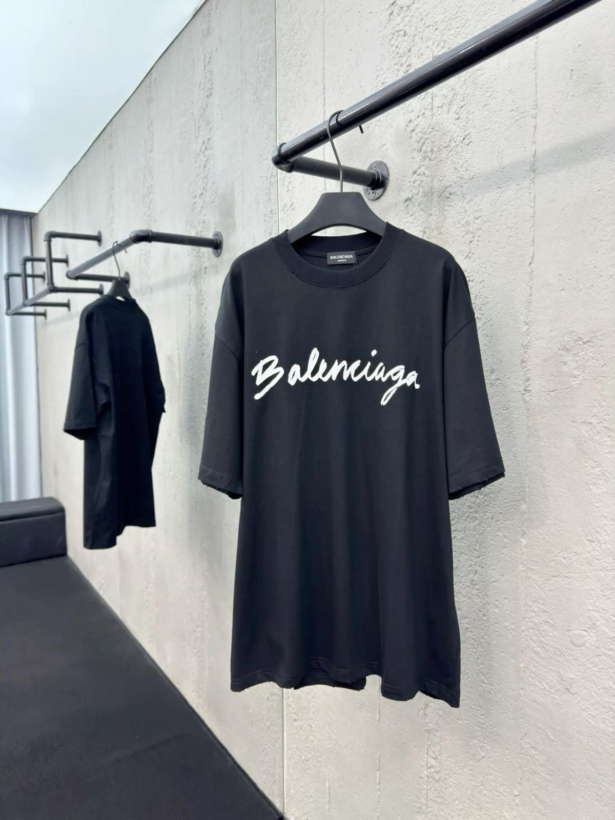CAMISETA OVERSIZE -  BALENCIAGA