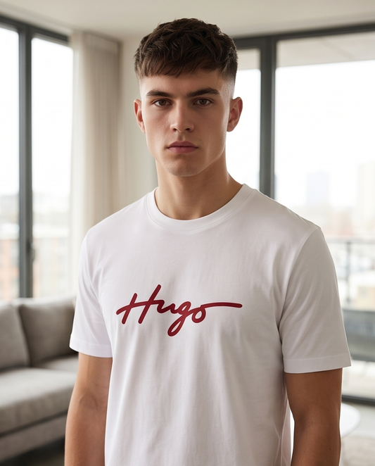 Camiseta Blanca Hugo Boss Firma Rojo – Regular Fit Hombre