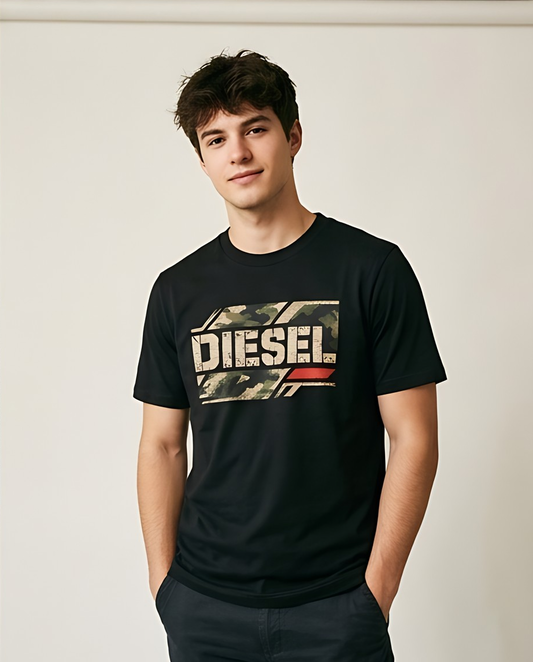 Camiseta Hombre Diesel Letras Camufladas Negra