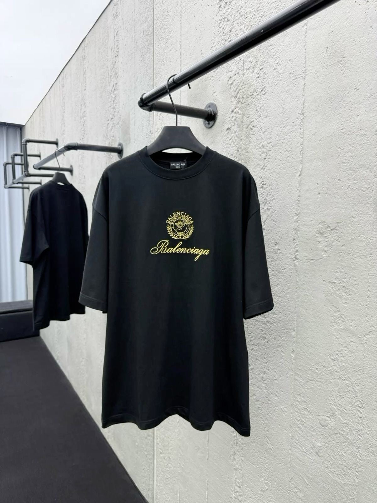 CAMISETA OVERSIZE -  BALENCIAGA