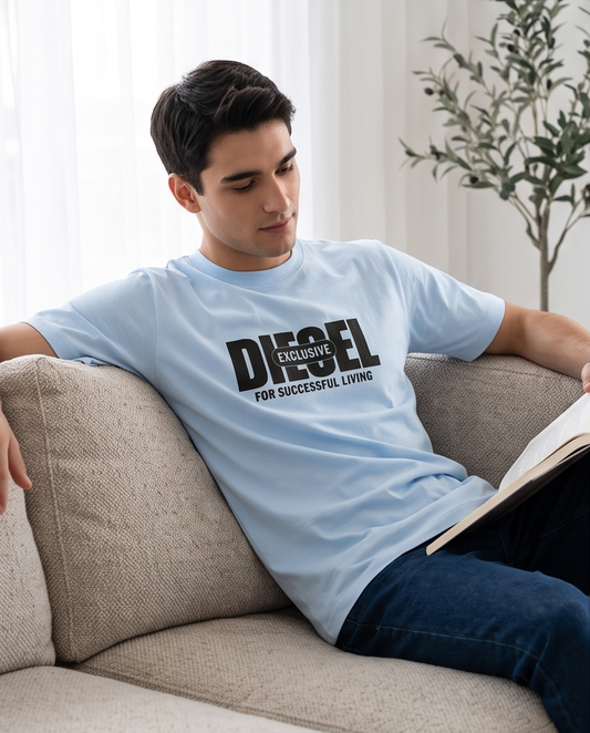 Camiseta Azul Diesel Exclusive Logo Negro – Regular Fit Hombre