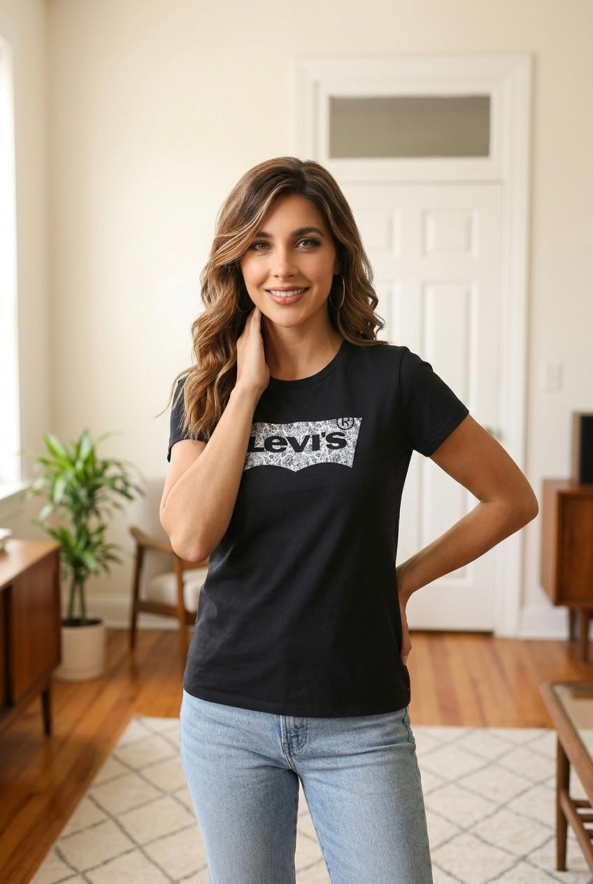 Camiseta Levi's Logo Batwing Paisley Azul Negra Mujer - Manga Corta Tela Fría