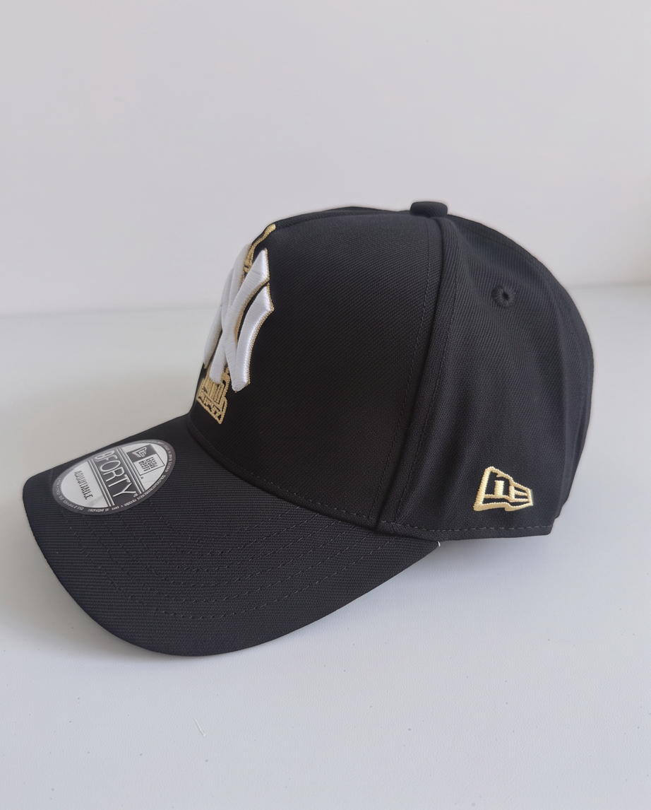 Gorra New Era 9Forty NY Yankees Black Gold