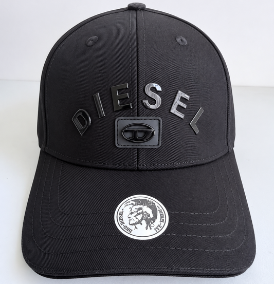 Gorra Diesel Negra Letras en Goma