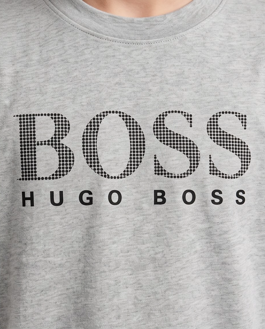 Camiseta Hugo Boss Halftone Dots Oversize Niños Verde Seco - Detalle estampado halftone
