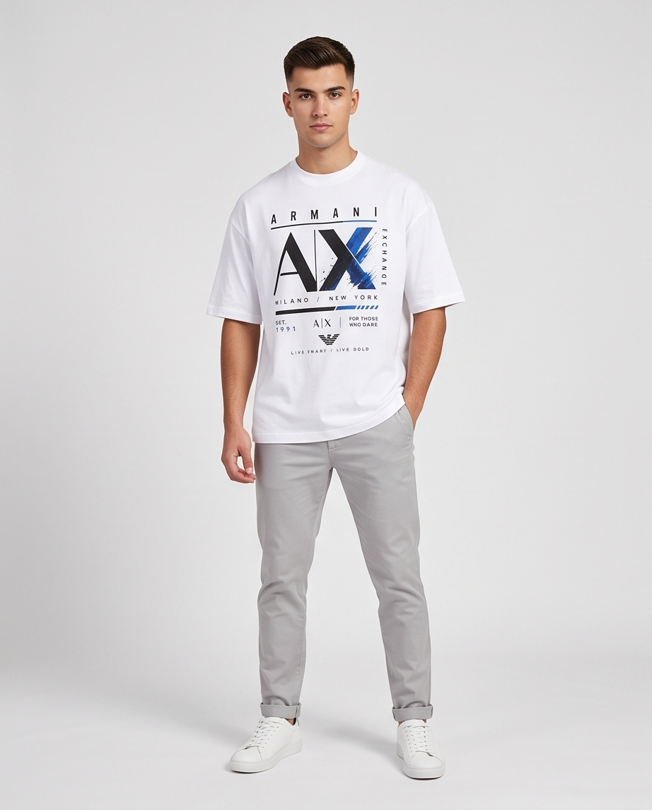 Camiseta Armani Exchange AX Milano New York Live Bold Blanco - Vista frontal modelo fondo blanco cuerpo completo