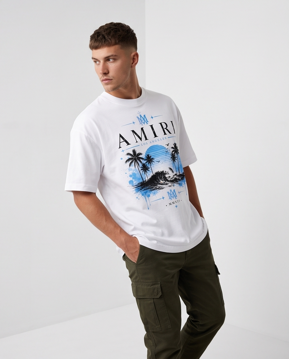 Camiseta Amiri Los Angeles Beach Wave Blanco - Vista frontal modelo fondo gris