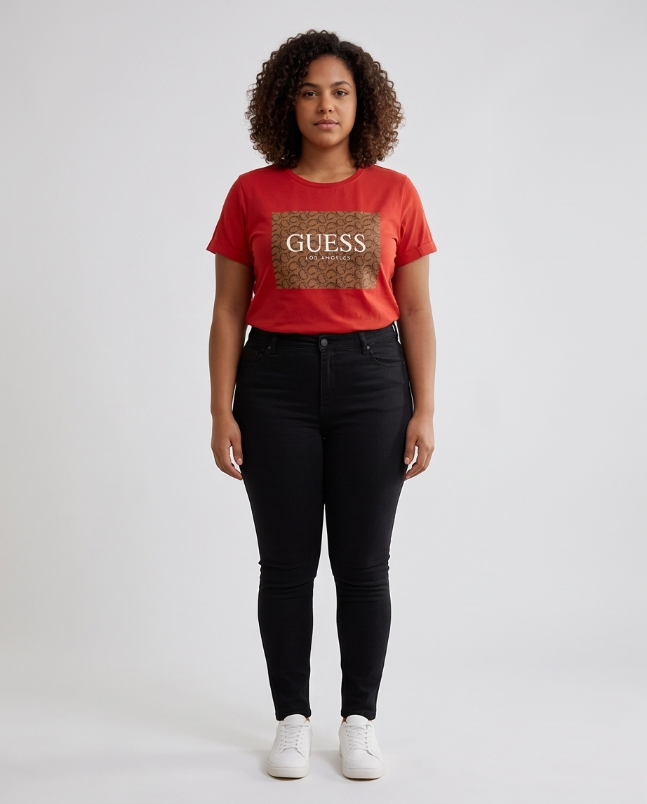 Camiseta Guess Los Angeles Monograma Camel roja mujer - look completo de pie fondo blanco