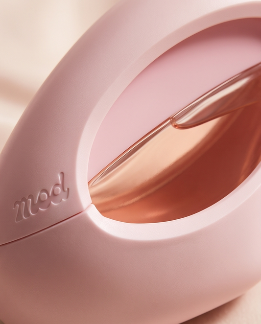 Ariana Grande Mod Blush - frasco rosa y caja