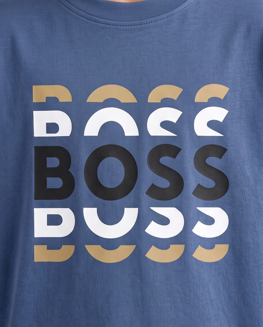 Camiseta Hugo Boss Multi Logo Tricolor Azul Acero Niños - modelo dinámico