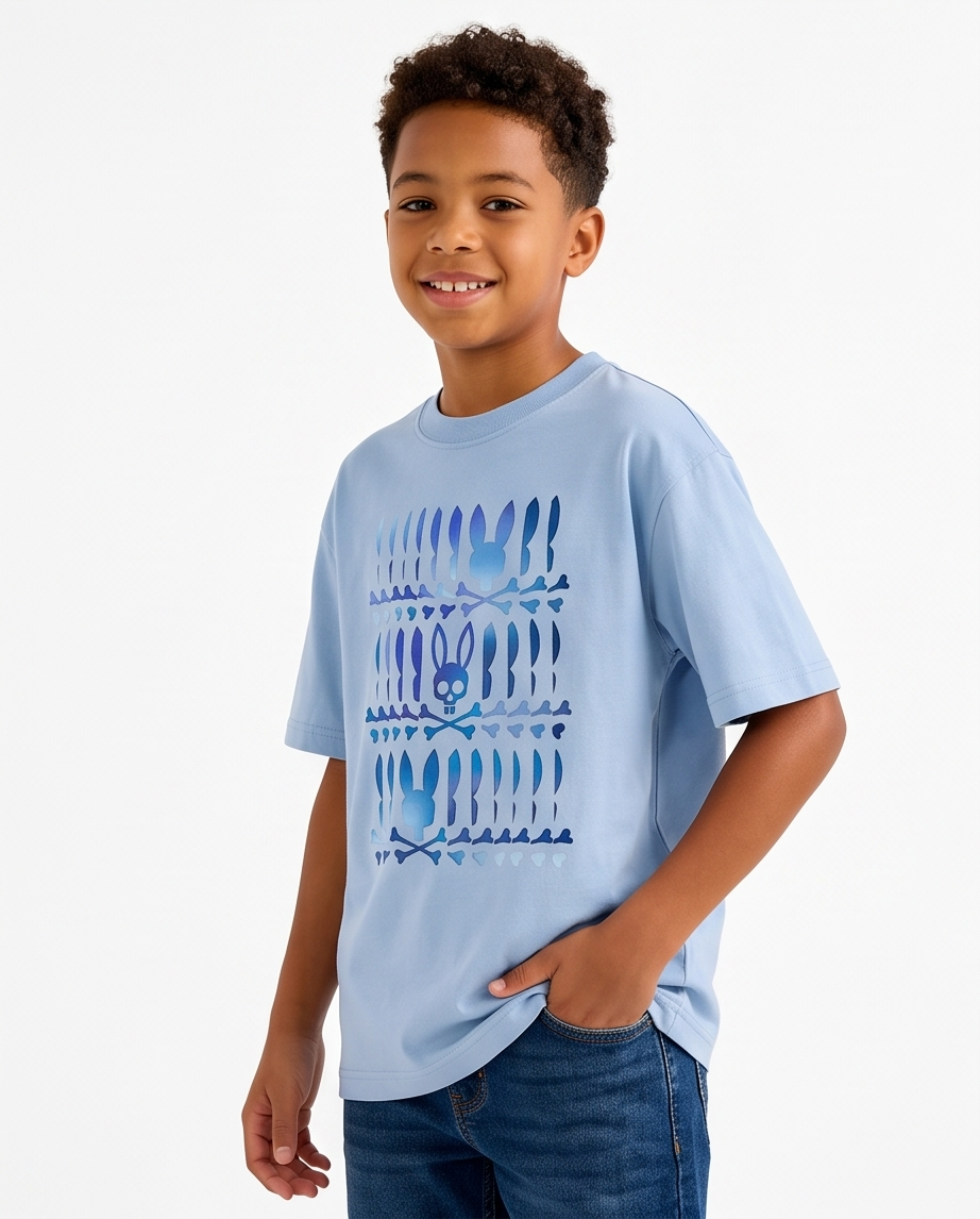Camiseta Psycho Bunny All Over Gradient Azul Cielo Niños - modelo lateral