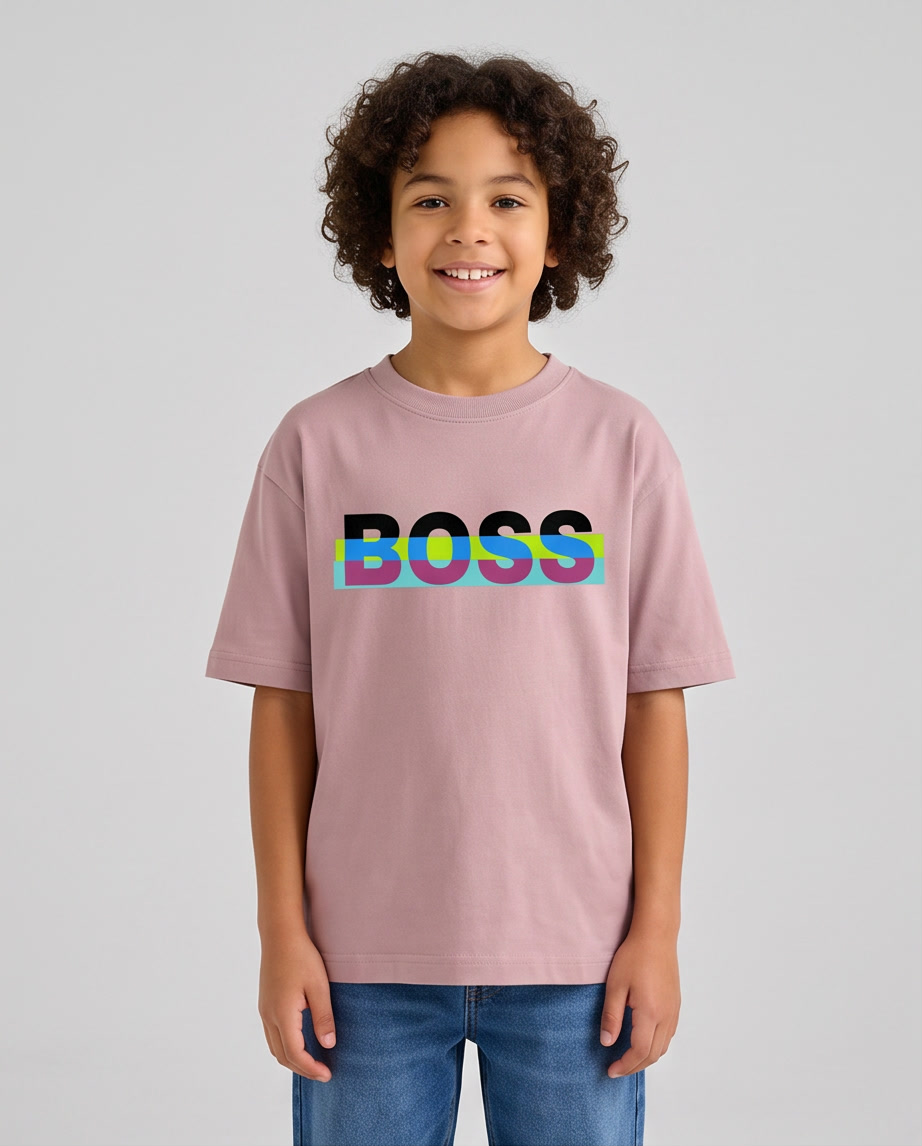 Camiseta Hugo Boss Neon Stripe Logo Rosa Palo Niños - modelo frontal fondo gris