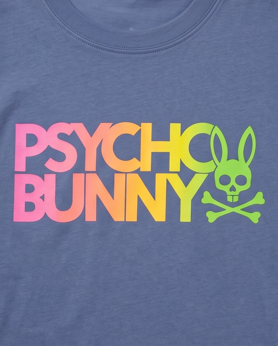 Detalle logo PSYCHO BUNNY neon degradé rosa naranja verde