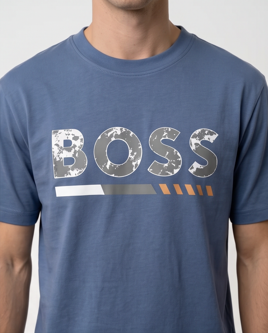 Detalle logo BOSS distressed marmoleado tricolor