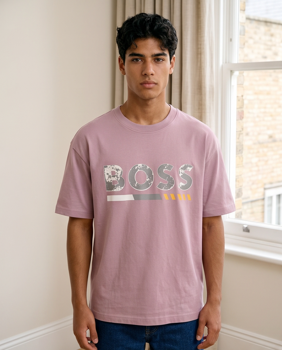 Camiseta Hugo Boss BOSS Distressed Gris Rosa Palo look frente