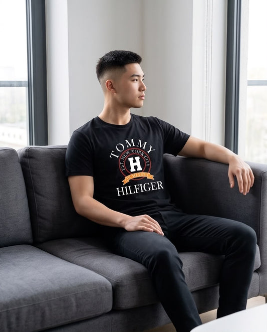 Camiseta Tommy Hilfiger Emblema Crest New York Negra Hombre - Manga Corta Algodón