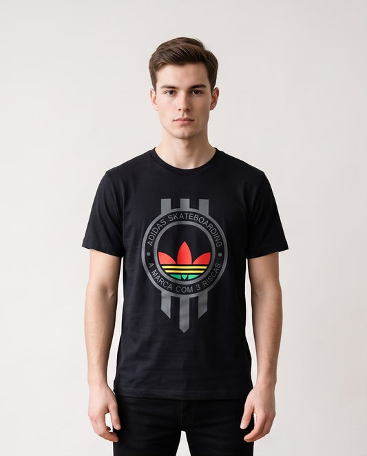 Camiseta Adidas Skateboarding Sello Tricolor Negra Hombre - Manga Corta Algodón