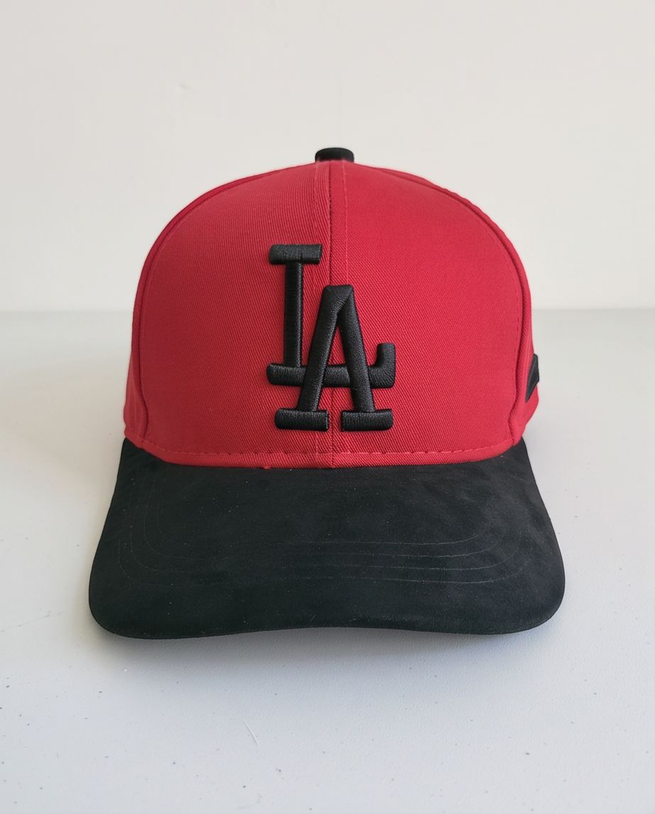 Gorra New Era 59FIFTY LA Dodgers Rojo Negro vista frontal