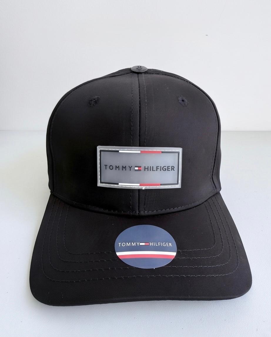 Gorra Tommy Hilfiger Negra - Frente parche PVC TOMMY HILFIGER