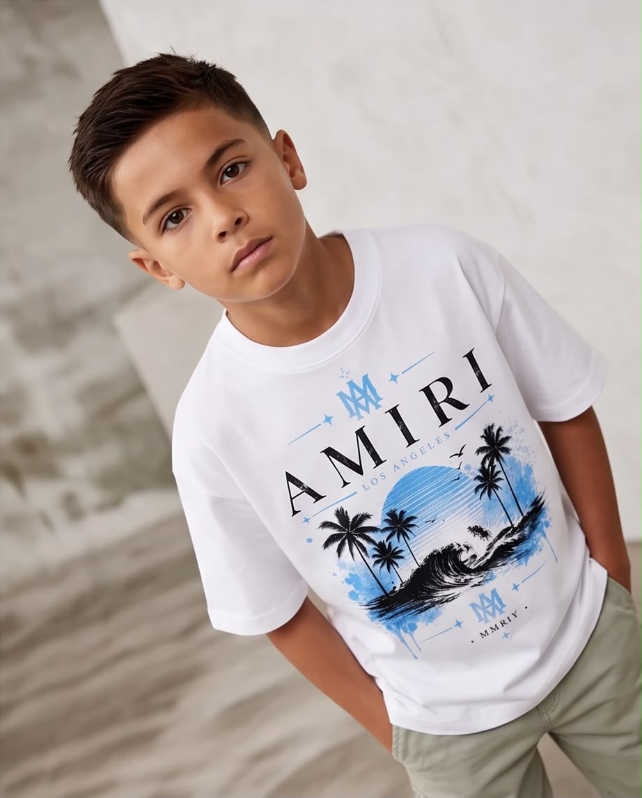 Camiseta Amiri Los Angeles Niños Blanca - Lifestyle frontal arena