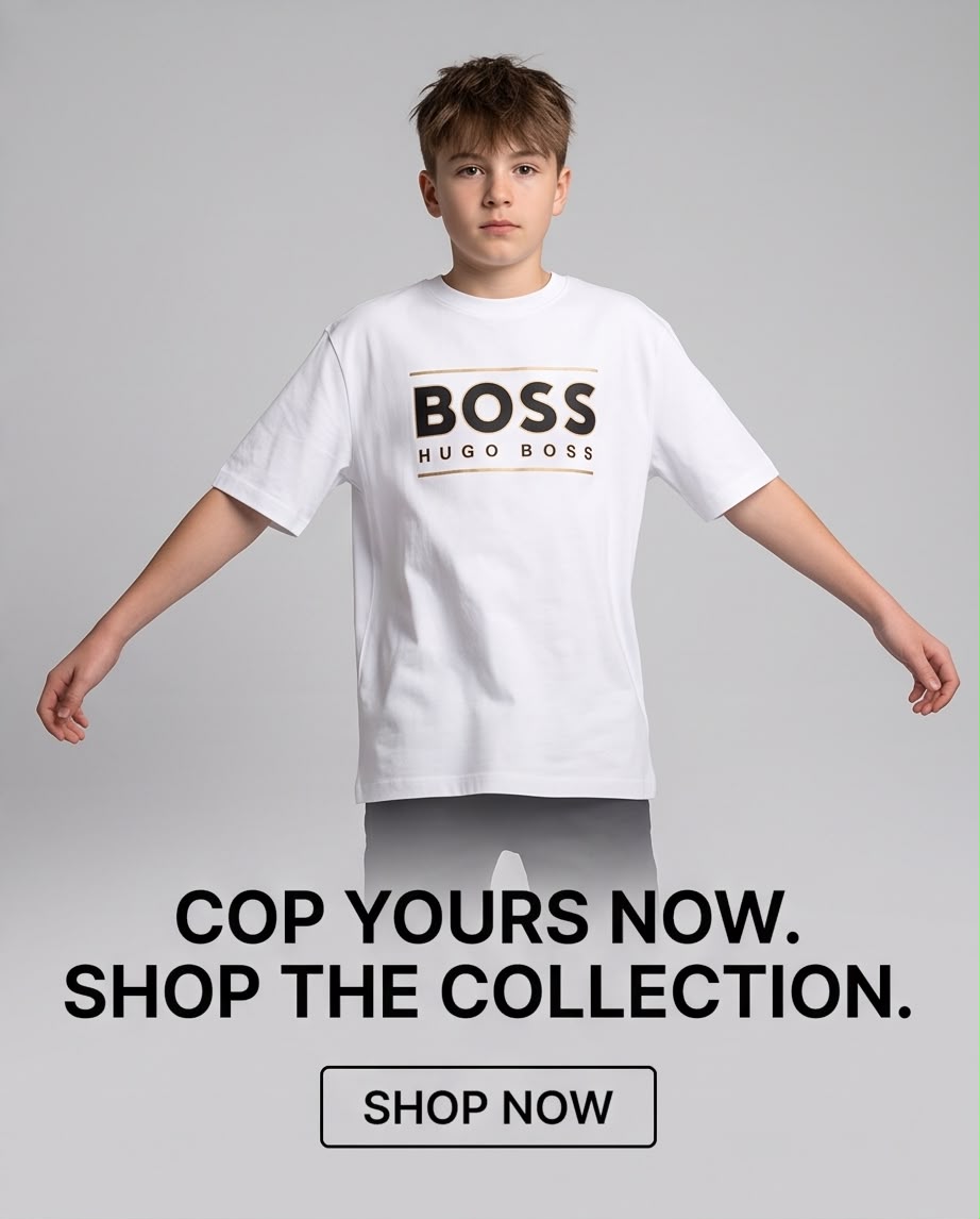 Camiseta Hugo Boss Niños BOSS Gold Frame Blanca - Lifestyle pose fondo gris editorial