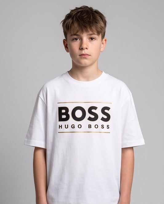 Camiseta Hugo Boss Niños BOSS Gold Frame Blanca - Lifestyle calle graffiti urbano