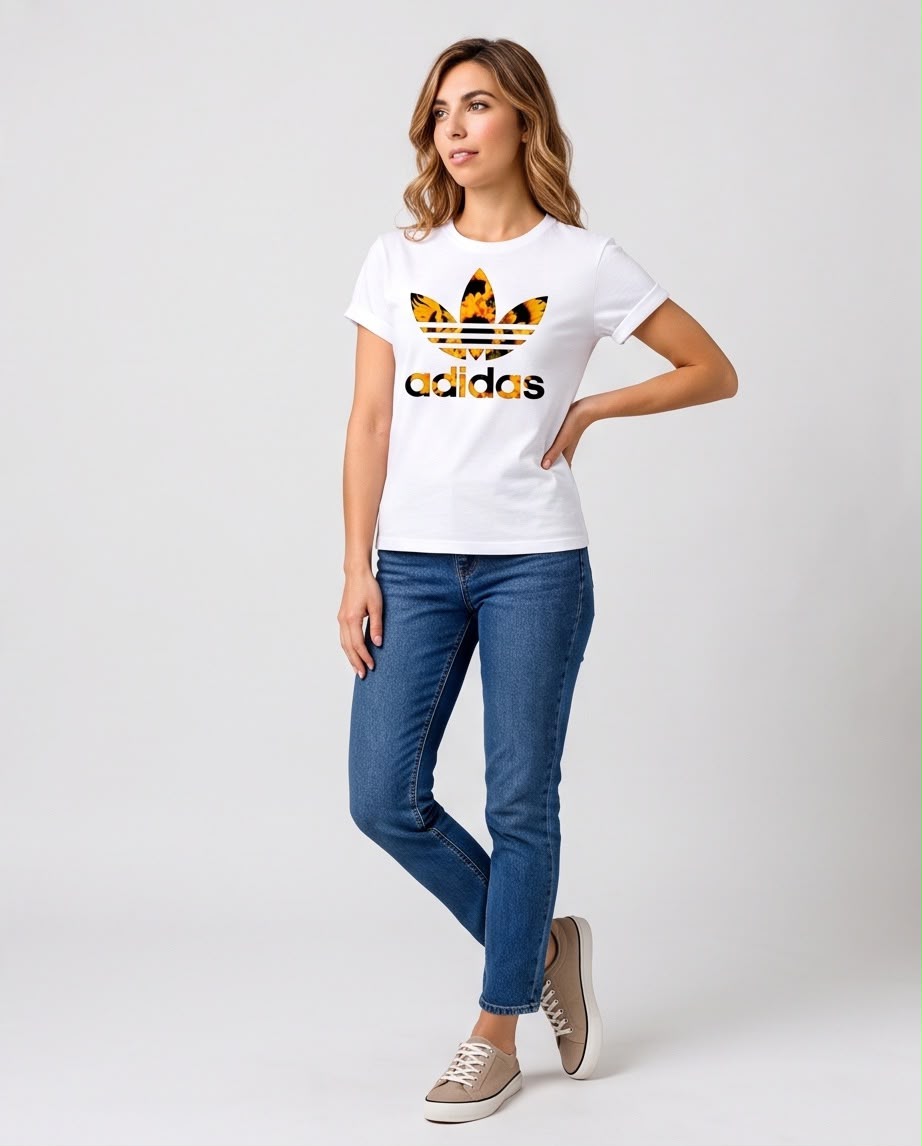Camiseta blanca adidas trébol girasoles, vista completa