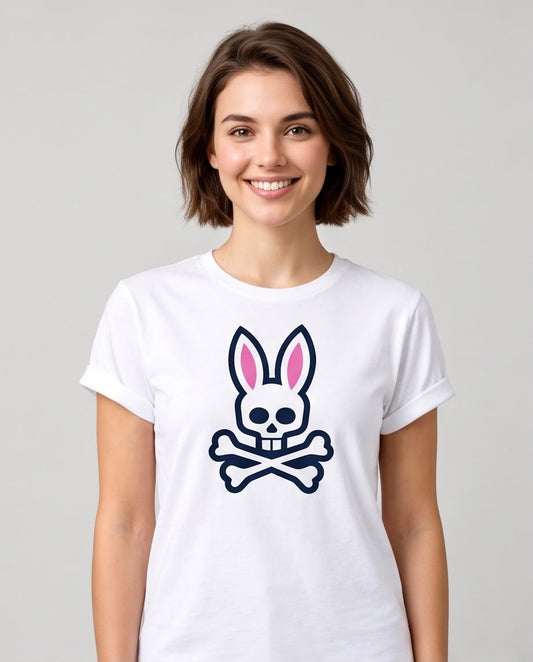 Detalle del estampado de calavera de conejo y orejas rosadas