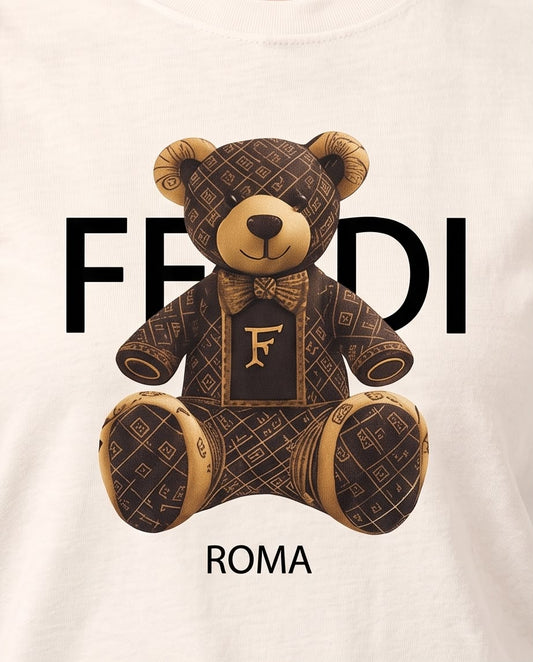 Camiseta marfil Fendi Roma con oso marrón para mujer, vista de medio cuerpo