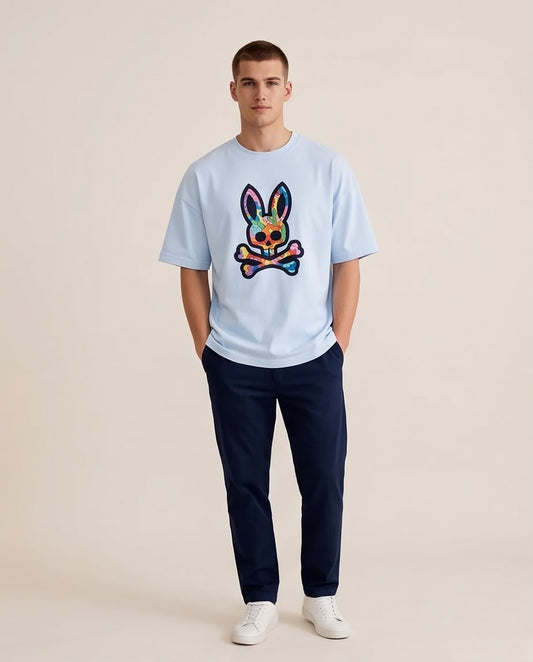 Camiseta azul claro calavera de conejo, vista lateral