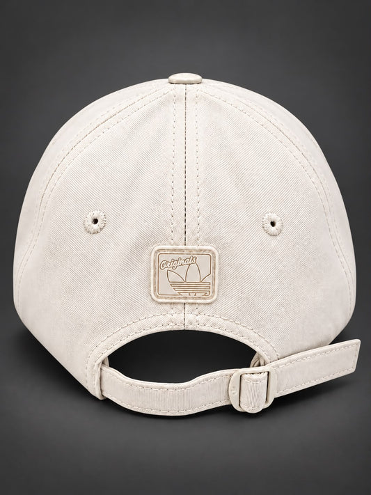 Gorra Adidas Originals 1949 crema con visera gris, vista frontal
