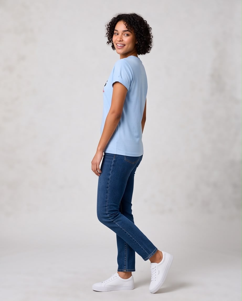 Camiseta azul claro Levi's franjas azul y rosa vista lateral