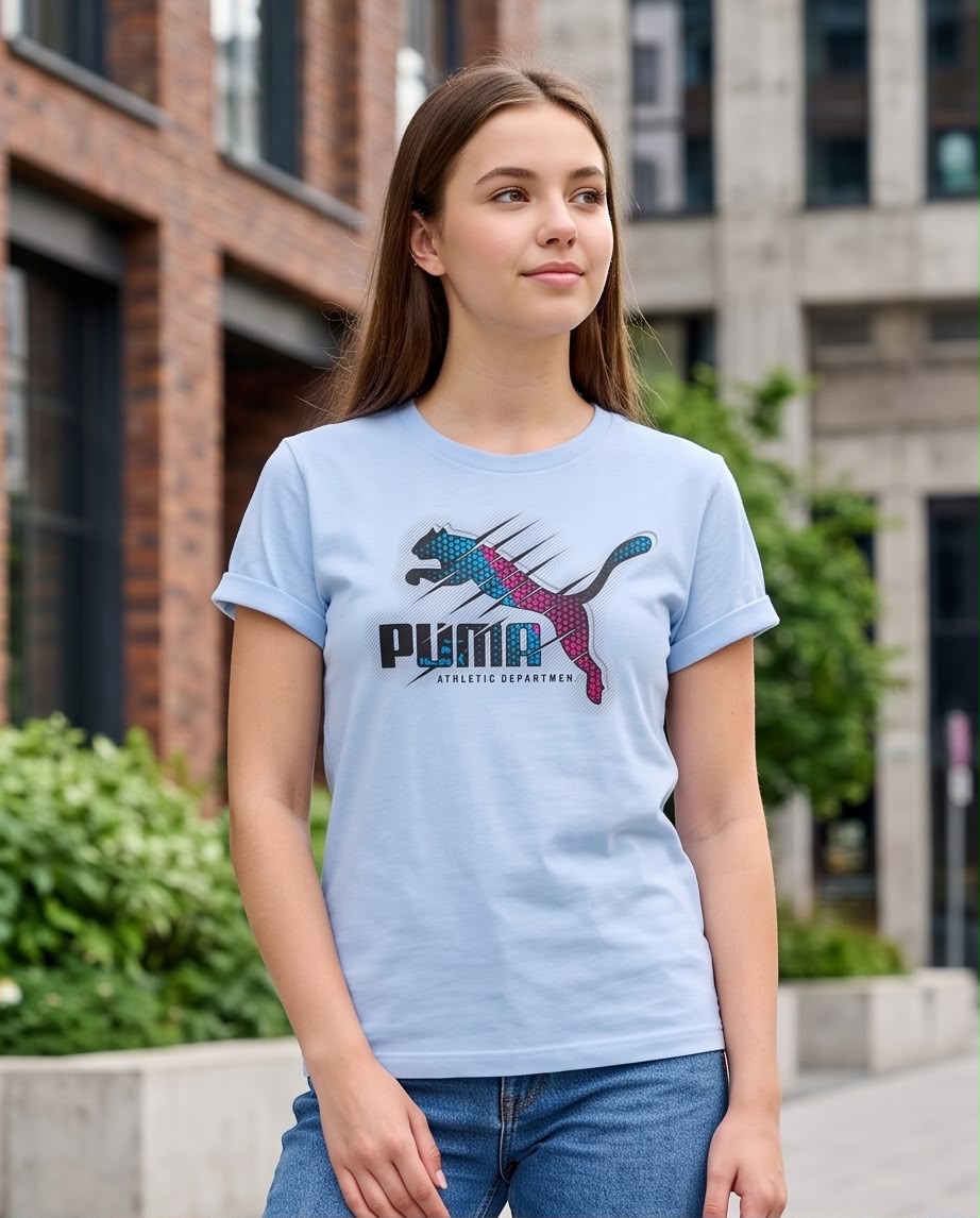 Camiseta azul claro Puma Athletic Department en exterior
