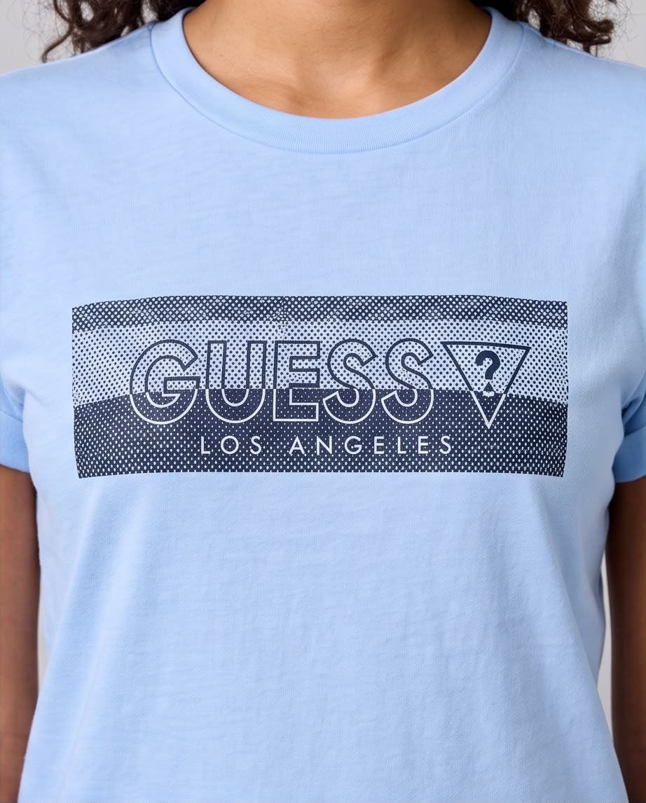 Camiseta azul claro Guess Los Angeles vista frontal