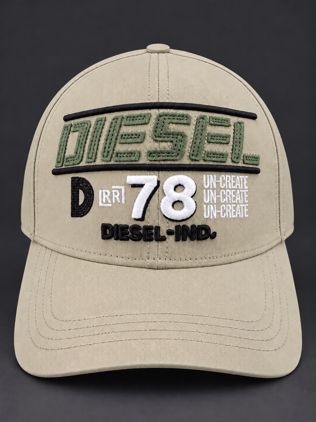 Gorra Diesel 78 caqui con bordado verde oliva, vista frontal