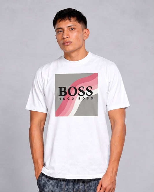 Camiseta BOSS Ondas Rosadas y Gris blanca, vista frontal de cerca