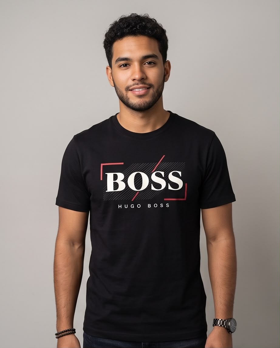 Camiseta negra BOSS geométrica, vista frontal