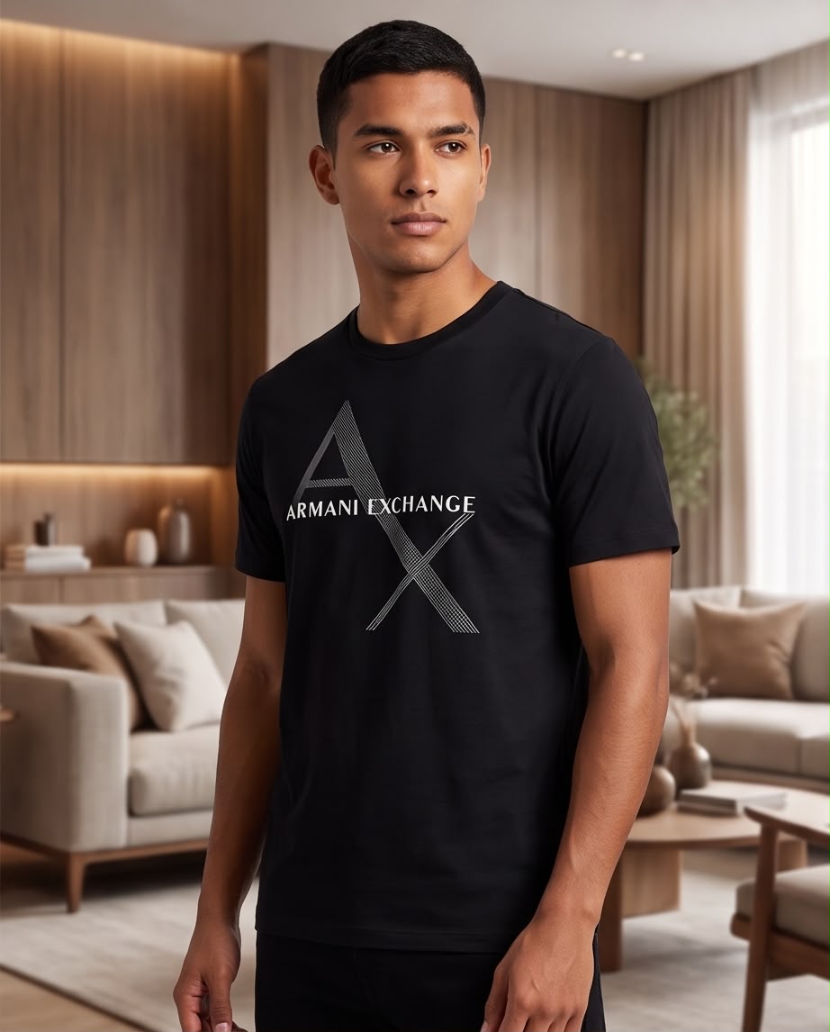 Camiseta negra Armani Exchange AX diagonal, vista frontal